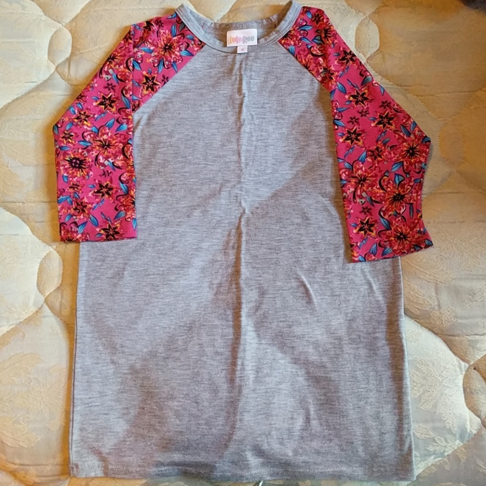Lularoe Little Girl TShirt EUC Size 8